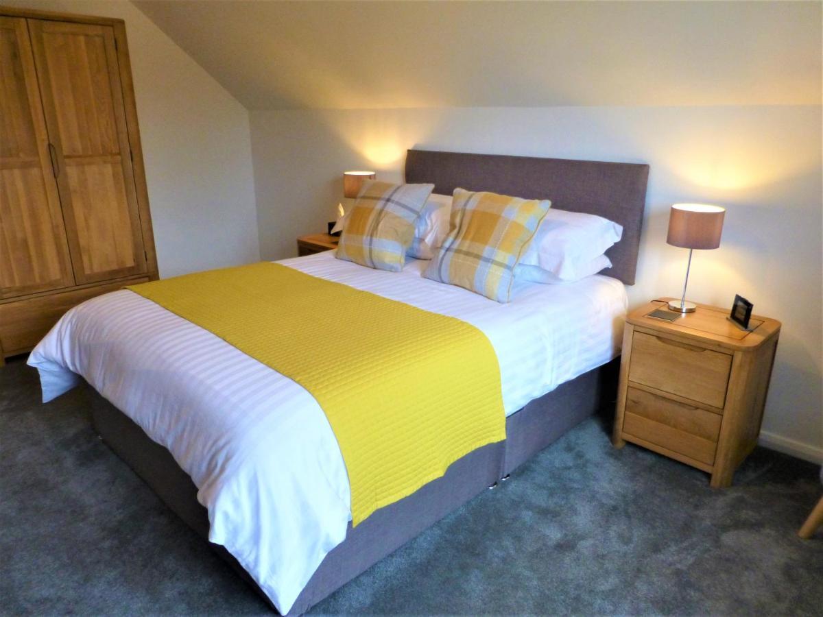 Gerycastell Luxury Holiday Apartment With Stunning Views & Ev Station Point Carmarthen Exterior foto